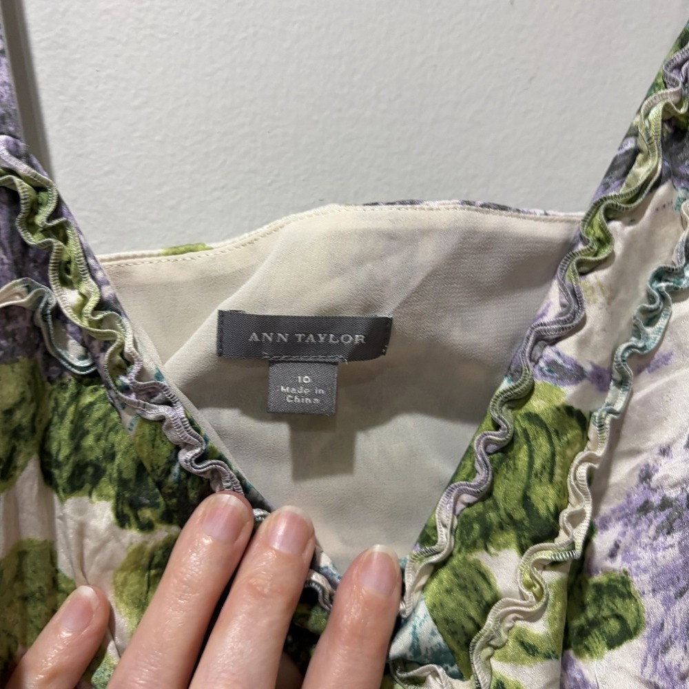 Ann Taylor Women 10 Floral Silk Top Camisole Ruffle Spaghetti Straps Romantic - Picture 6 of 9